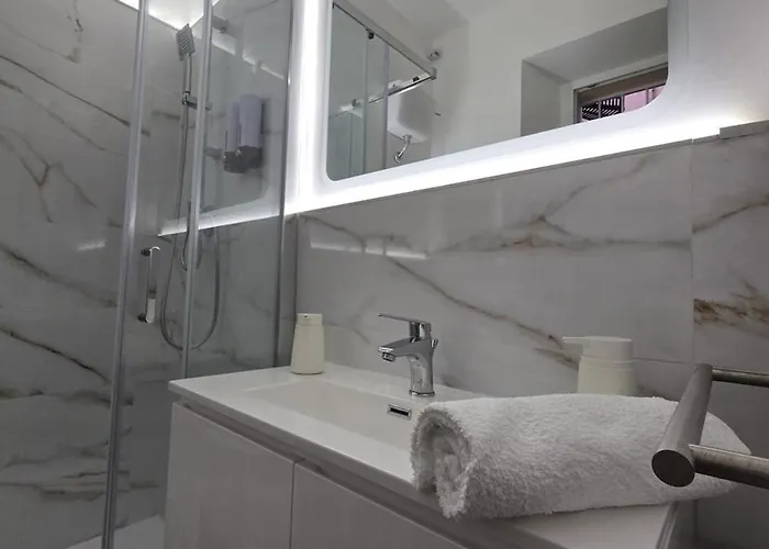 Rbr Relax Boutique - Adiacente Metropolitana Per Il Centro Di * Roma