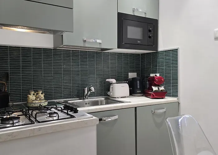Rbr Relax Boutique - Adiacente Metropolitana Per Il Centro Di Apartamento Roma